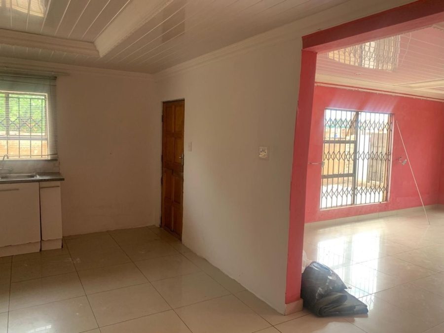 3 Bedroom Property for Sale in Mabopane Unit M North West
